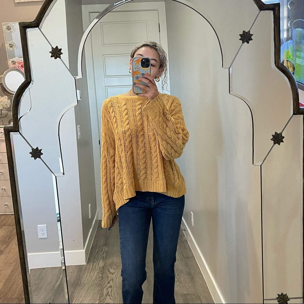 American eagle sweater